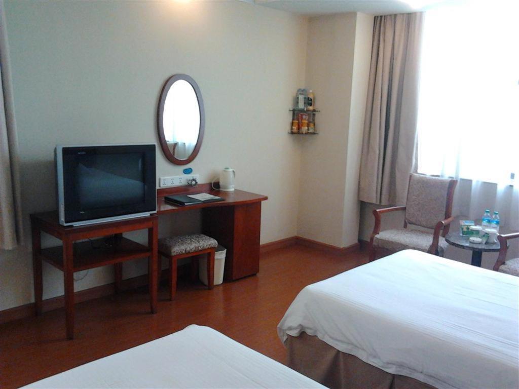 Greentree Inn Jiujiang Railway Station Business Hotel Room photo